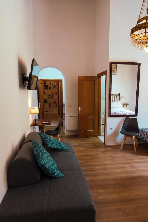 Relais Cuorenapoletano Neapel Exteriör bild